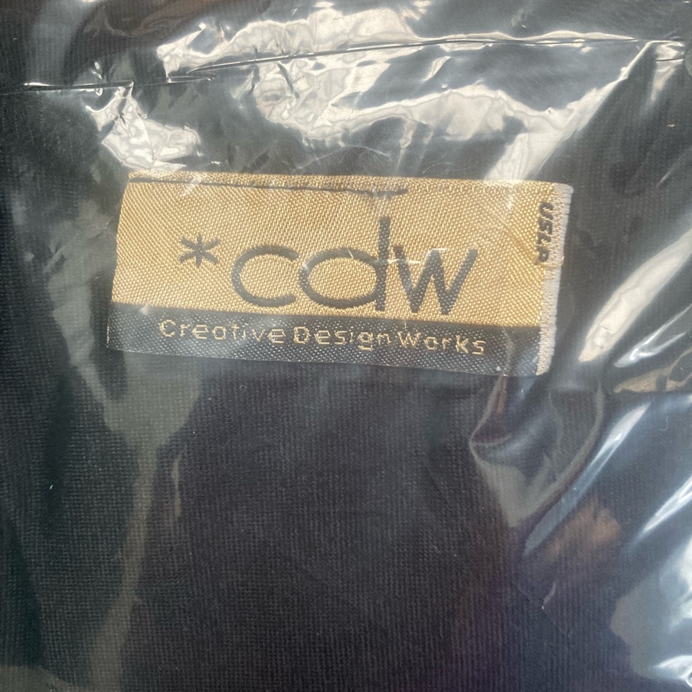 *Cdw Basic Black Short Sleeve Compression Scoop N… - image 3